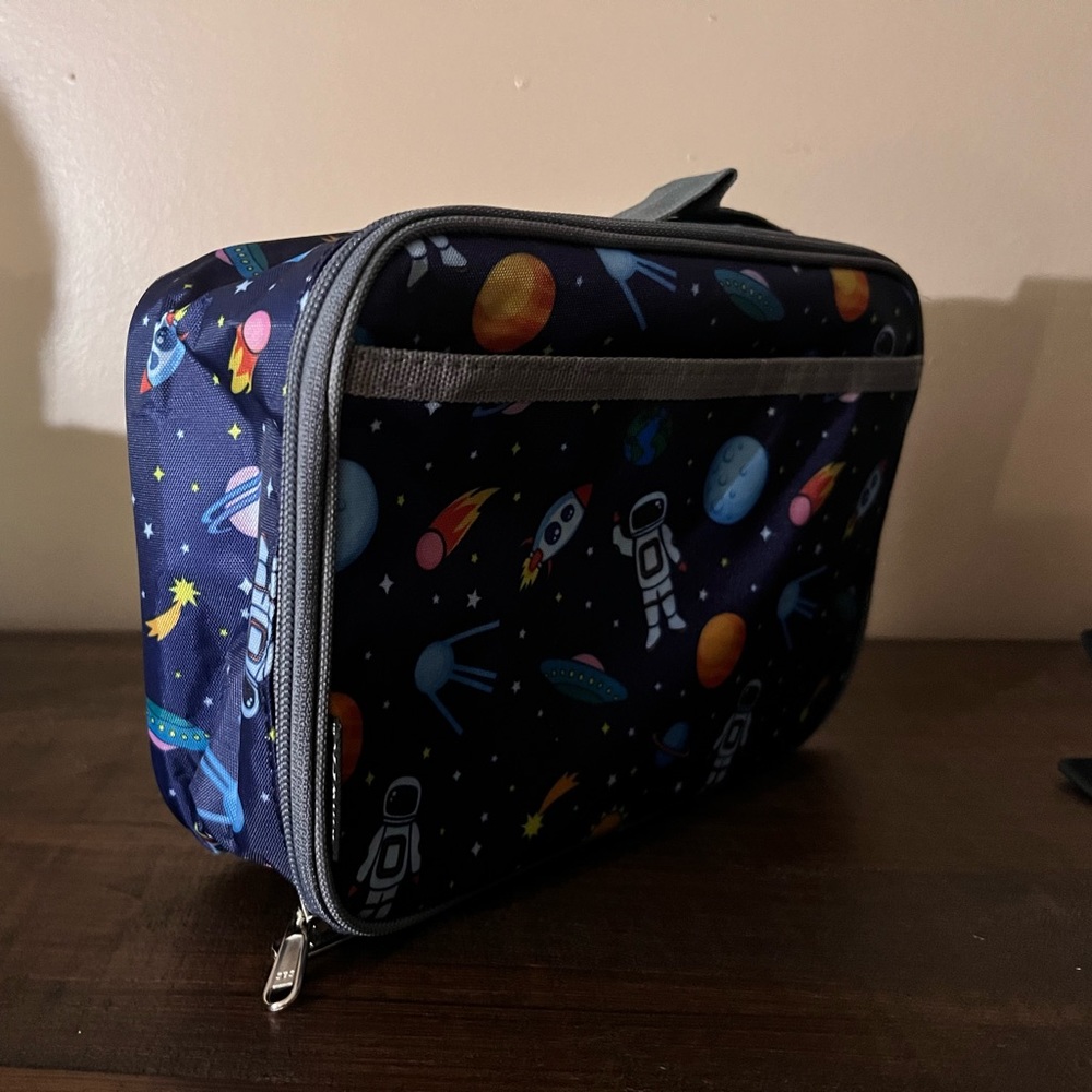 Lunch box